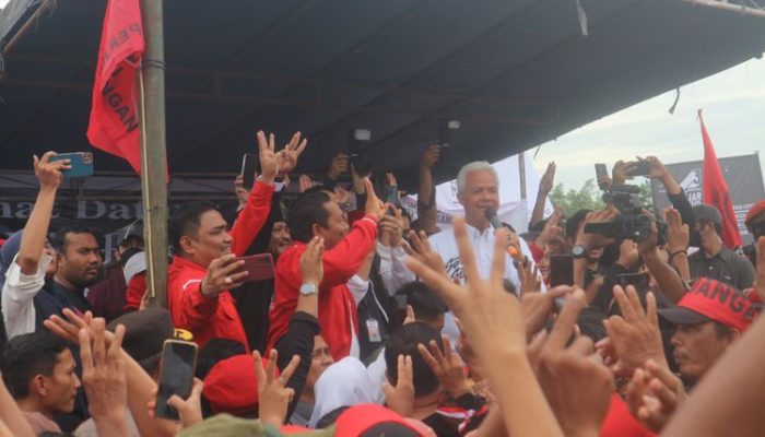 Presiden Jokowi Galau, Ganjar Nasehati Ayah Gibran itu Untuk Jaga Netralitas
