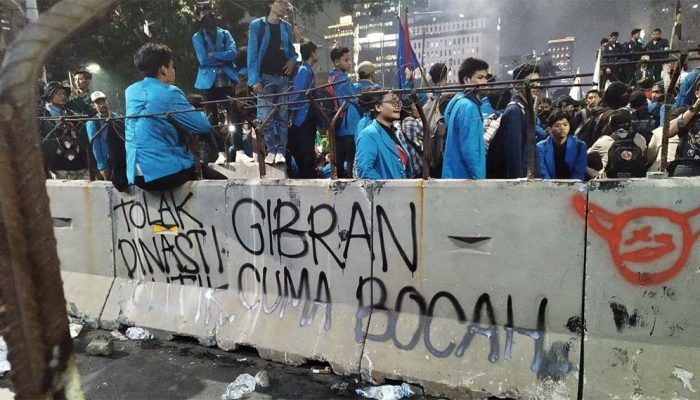 Gerakan TOLAK GIBRAN Makin Membahana