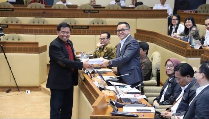 ASN Pria Dapat CUTI AYAH saat Istri Melahirkan, Aturannya Segera Ditetapkan