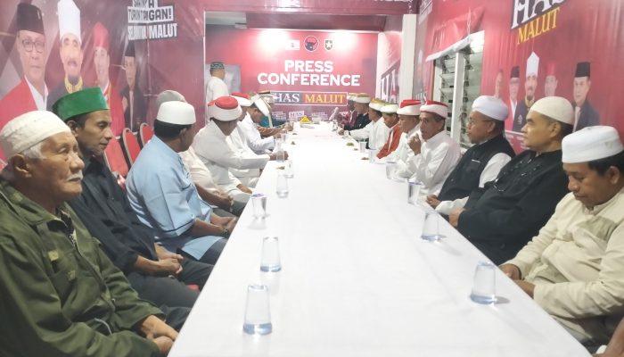 Sultan Tidore Resmikan Posko Induk Pemenangan HAS Maluku Utara di Santiong