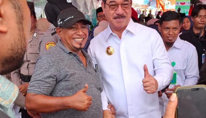 Damping Menkes RI, Gubernur Maluku Hendrik Lawerissa Sedot Perhatian Warga Sula