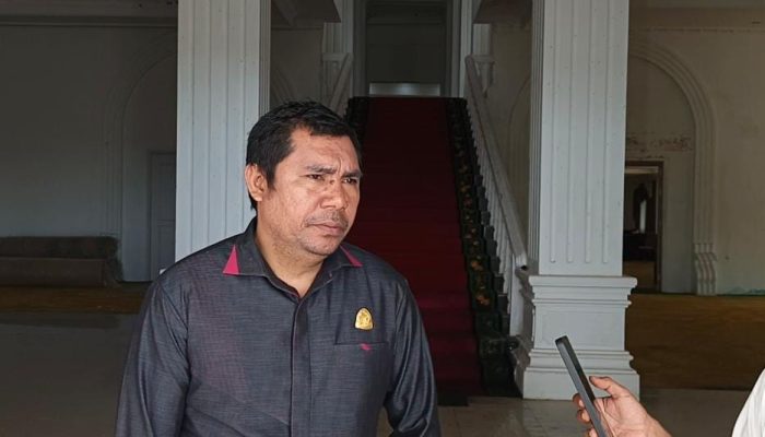 PUPR Pulau Taliabu Bikin Gerah DPRD Lantaran Proyek Jalan Bobong – Ndufo Tak Kunjung Nyata