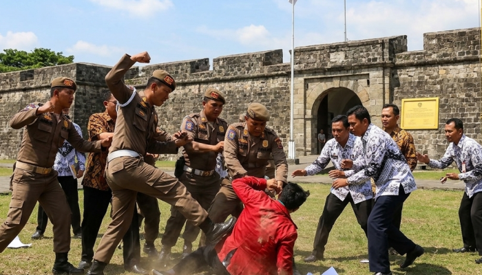Suara Muhasabah dari Benteng Tua : Pesan Leluhur Berujung Mulut Prabowo jadi “Bubur” | IMM Desak APH Usut Pemukulan Aktifis